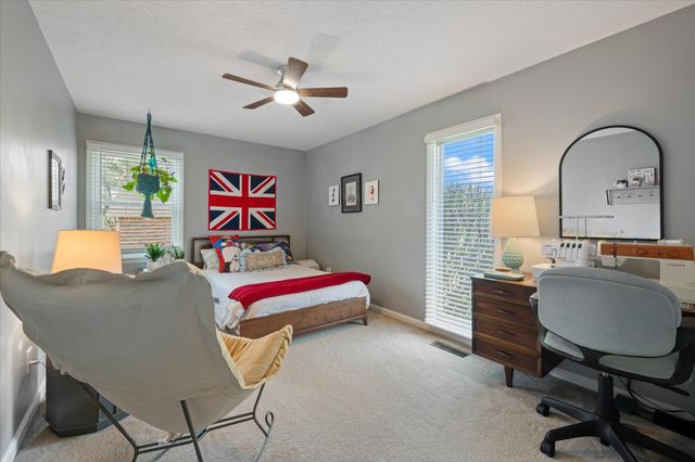 211 Lake Terrace Dr, Hendersonville, TN 37075