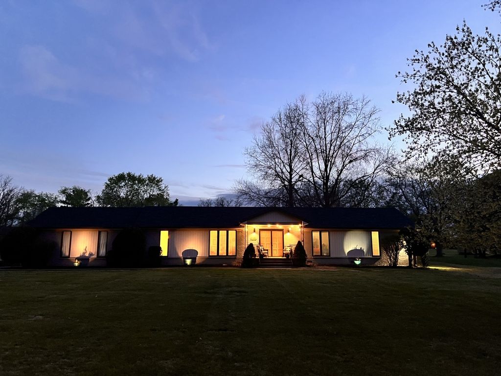 211 Lake Terrace Dr, Hendersonville, TN 37075