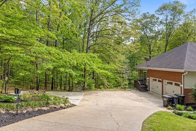 9030 Finney Point Drive, Ooltewah, TN 37363