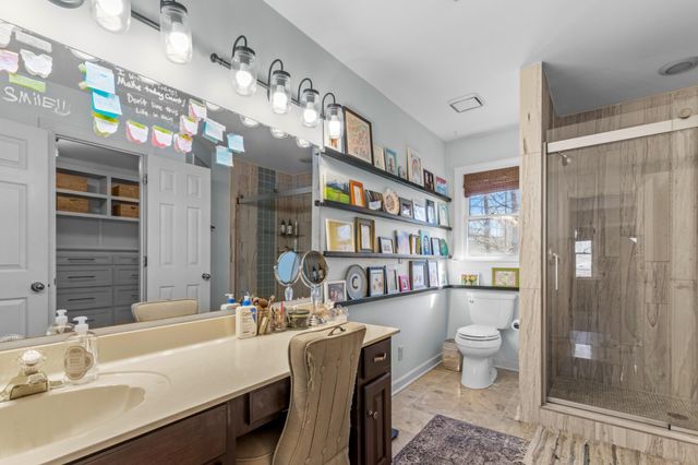 9030 Finney Point Drive, Ooltewah, TN 37363