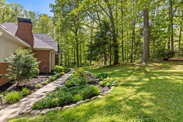 9030 Finney Point Drive, Ooltewah, TN 37363