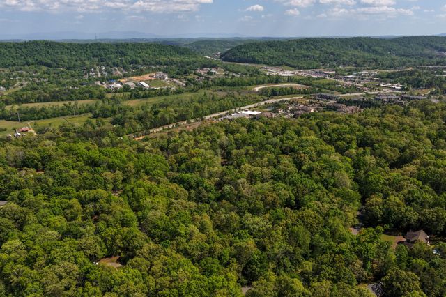 9030 Finney Point Drive, Ooltewah, TN 37363
