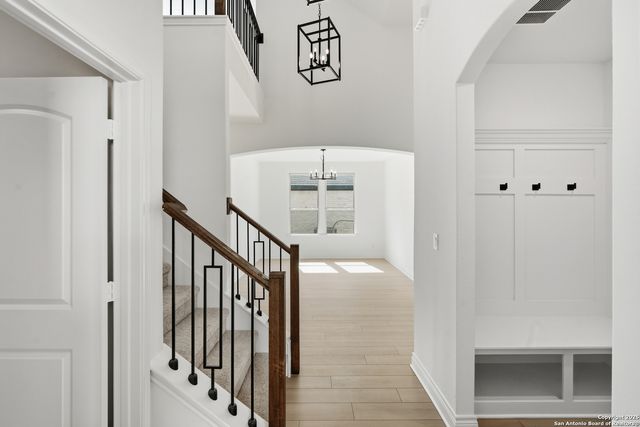 527 Athabaska Trail, New Braunfels, TX 78130