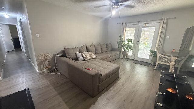 1204 Thannisch Court, Arlington, TX 76011
