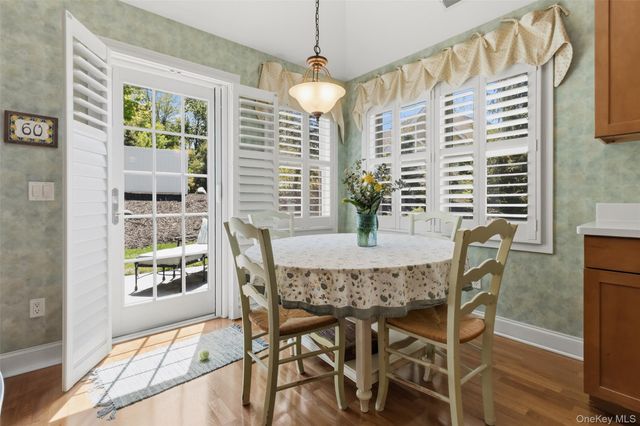 1803 Summerhill Court, Cortlandt Manor, NY 10567