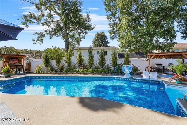 1467 Pueblo Court, Toms River, NJ 08755