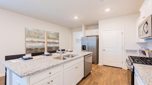 351 Willow Run Drive, Summerville, SC 29486