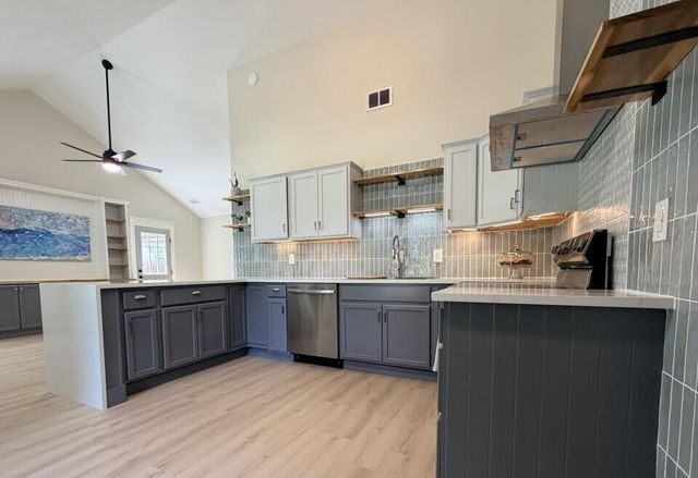1179 Landsdowne, Charleston, SC 29412