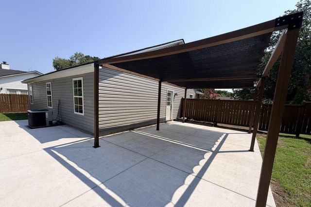 1179 Landsdowne, Charleston, SC 29412