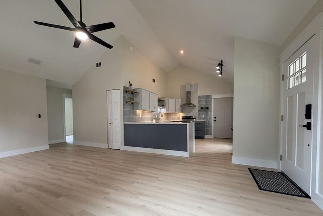 1179 Landsdowne, Charleston, SC 29412