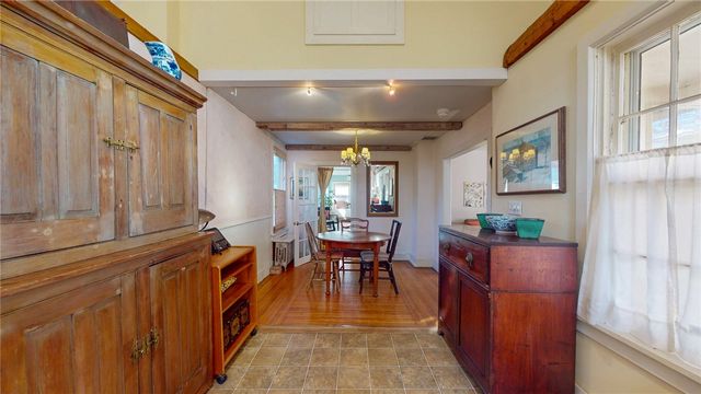 11 High Street, Hopkinton, RI 02804