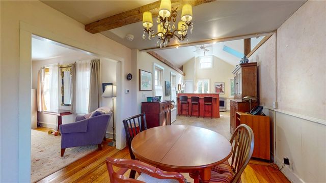 11 High Street, Hopkinton, RI 02804