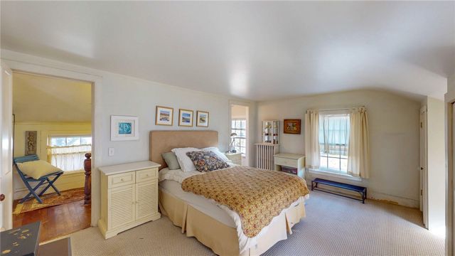 11 High Street, Hopkinton, RI 02804