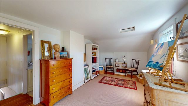 11 High Street, Hopkinton, RI 02804