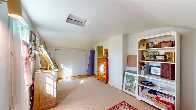 11 High Street, Hopkinton, RI 02804