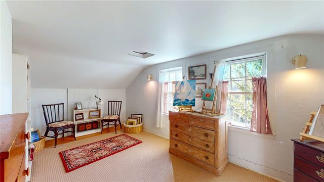 11 High Street, Hopkinton, RI 02804