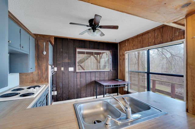 160 Private Road 481, Hillsboro, TX 76645