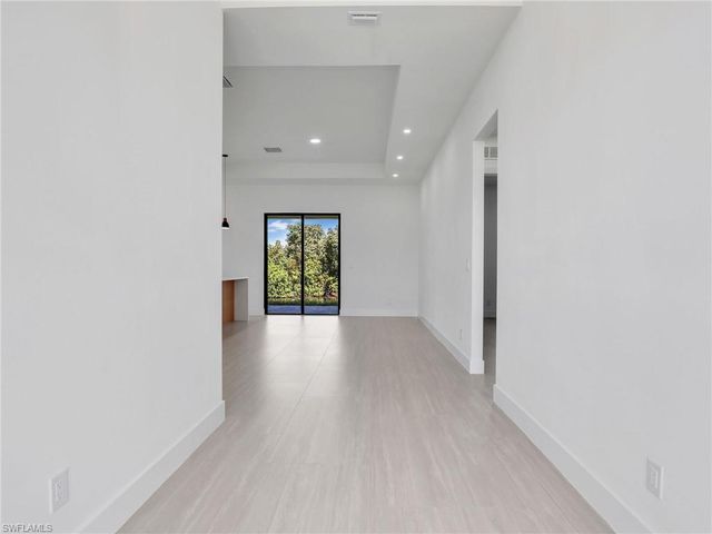 2227 NW 20th TER, Cape Coral, FL 33993