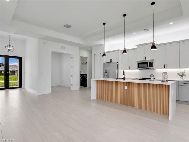 2227 NW 20th TER, Cape Coral, FL 33993