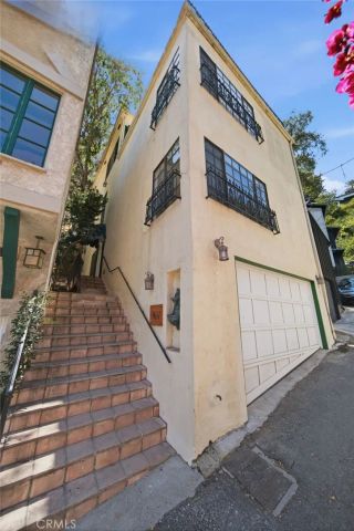 9624 Highland Gorge Drive, Beverly Hills, CA 90210