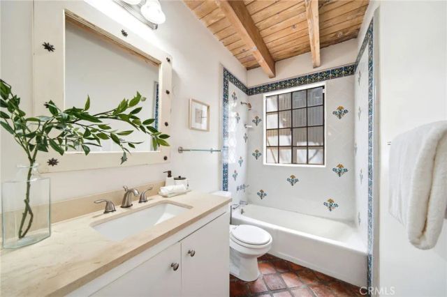 9624 Highland Gorge Drive, Beverly Hills, CA 90210