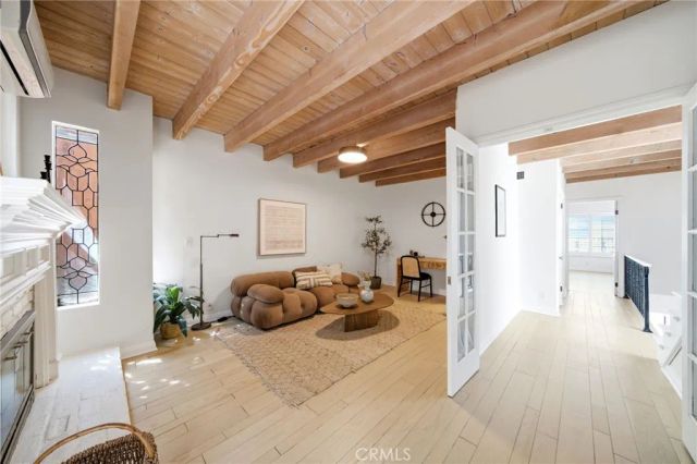 9624 Highland Gorge Drive, Beverly Hills, CA 90210