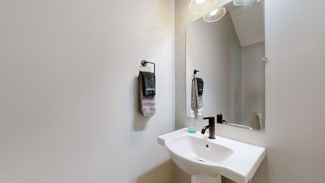 110 Duke St Apt 21, Nashville, TN 37207