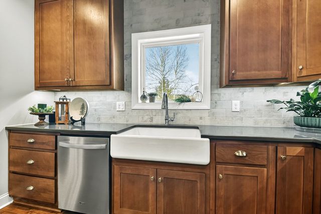 912 Lazy River Lane, Ellijay, GA 30536