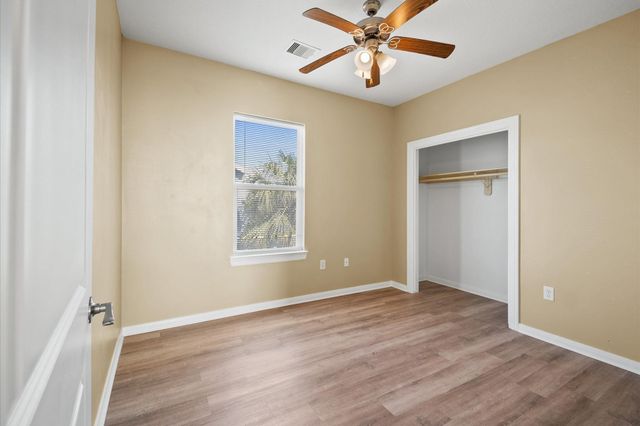 2224 71st Street, Galveston, TX 77551
