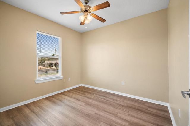 2224 71st Street, Galveston, TX 77551