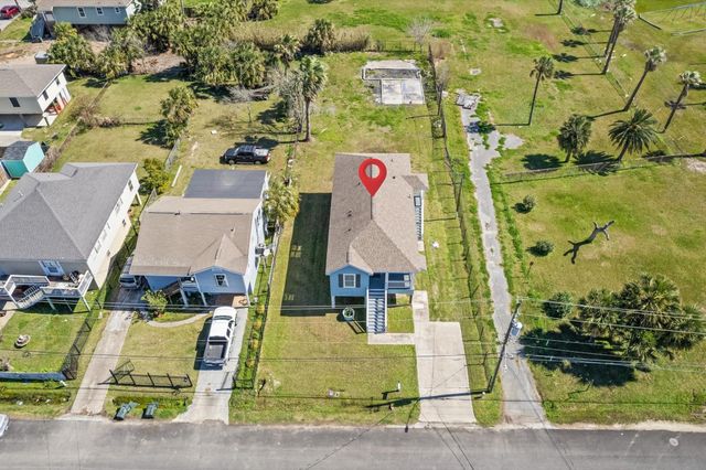 2224 71st Street, Galveston, TX 77551