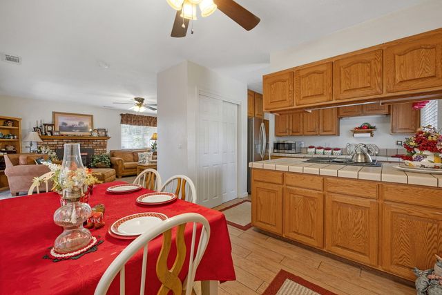 1127 S Noyes Street, Visalia, CA 93277