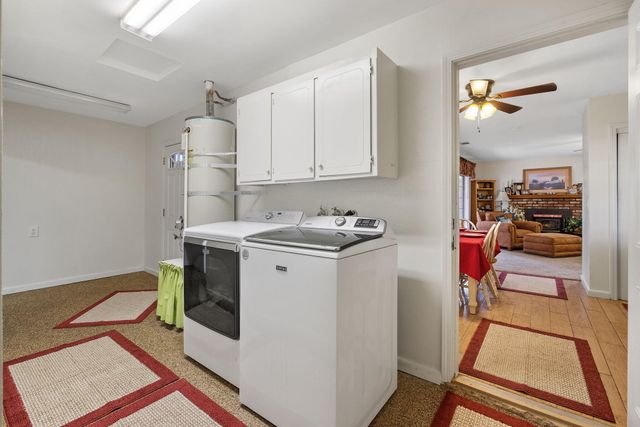 1127 S Noyes Street, Visalia, CA 93277