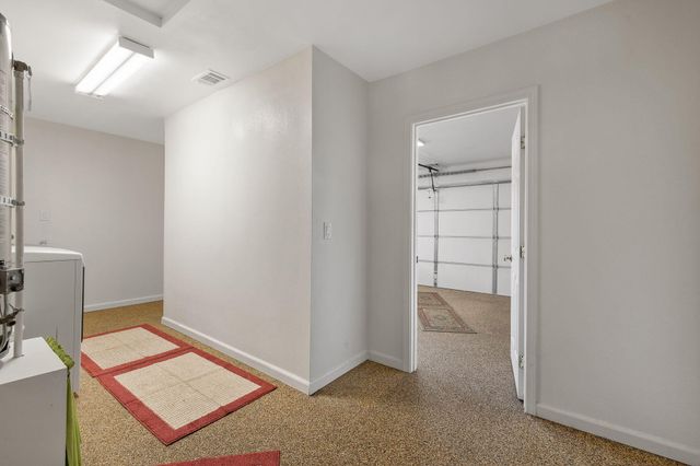 1127 S Noyes Street, Visalia, CA 93277