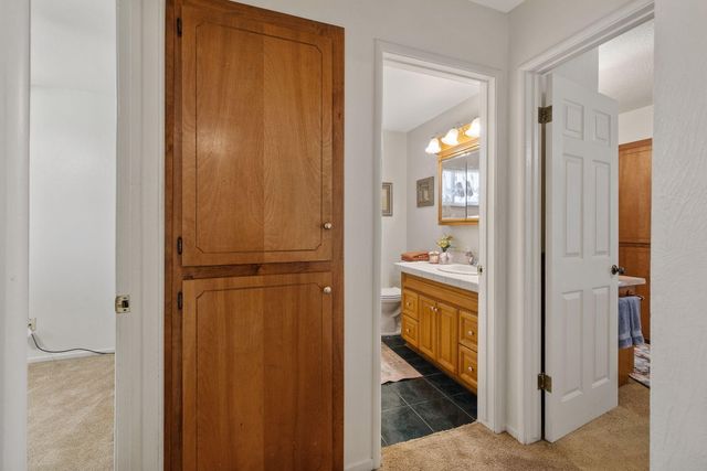 1127 S Noyes Street, Visalia, CA 93277