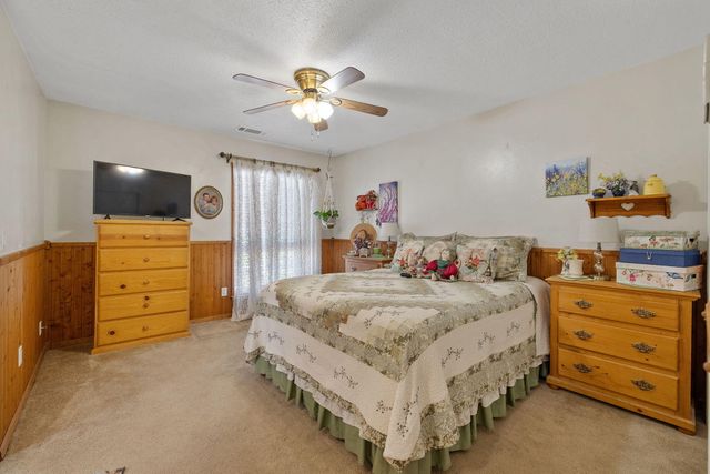 1127 S Noyes Street, Visalia, CA 93277