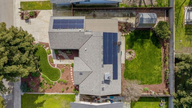 1127 S Noyes Street, Visalia, CA 93277