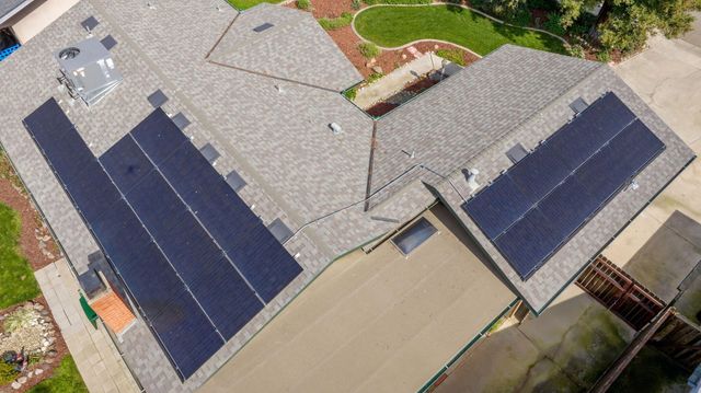 1127 S Noyes Street, Visalia, CA 93277