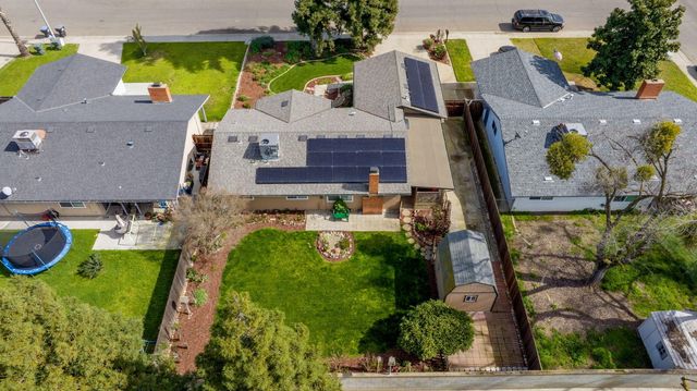1127 S Noyes Street, Visalia, CA 93277