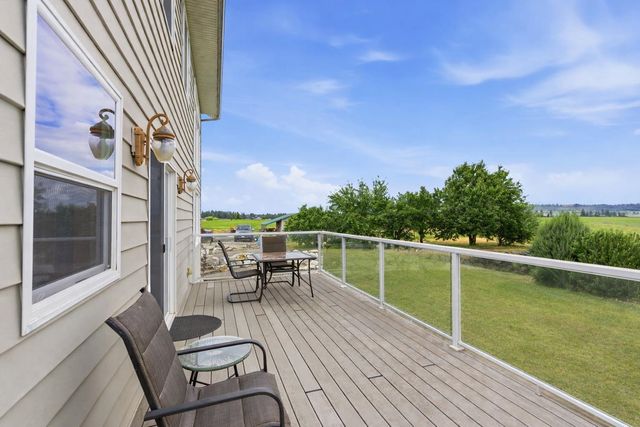 6321 E Peone Rd, Mead, WA 99021