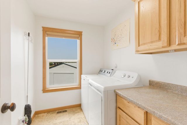 6321 E Peone Rd, Mead, WA 99021