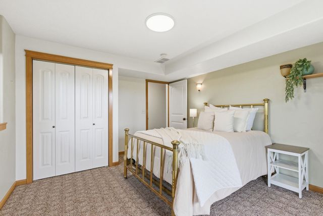 6321 E Peone Rd, Mead, WA 99021