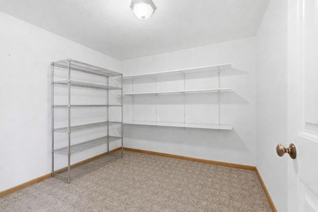 6321 E Peone Rd, Mead, WA 99021