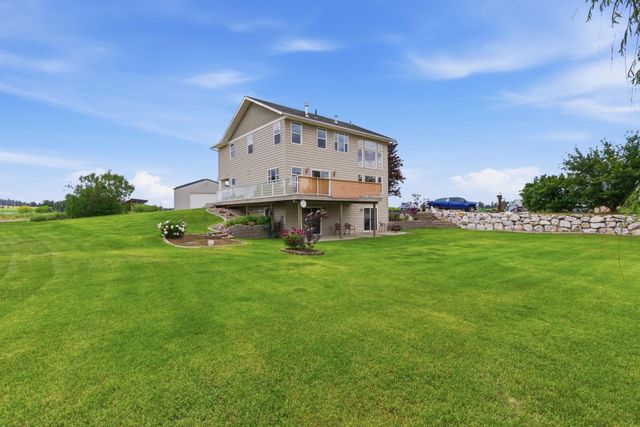 6321 E Peone Rd, Mead, WA 99021