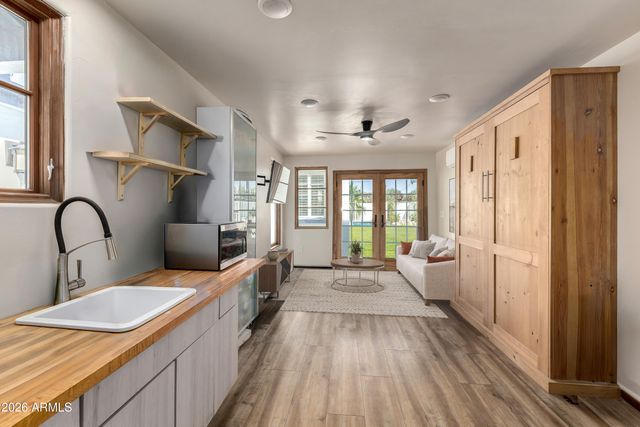 1624 W LEWIS Avenue, Phoenix, AZ 85007