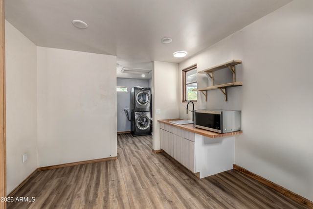 1624 W LEWIS Avenue, Phoenix, AZ 85007