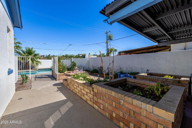 1624 W LEWIS Avenue, Phoenix, AZ 85007