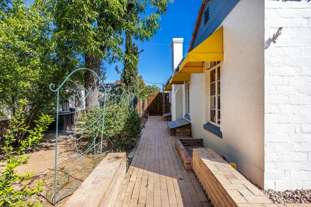 1624 W LEWIS Avenue, Phoenix, AZ 85007