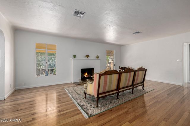 1624 W LEWIS Avenue, Phoenix, AZ 85007