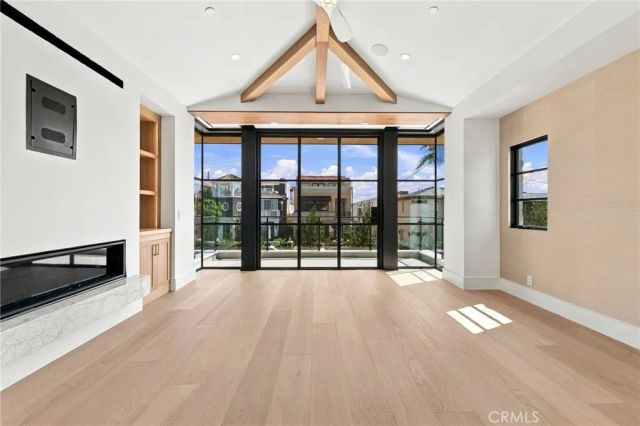 209 Narcissus Avenue, Corona Del Mar, CA 92625